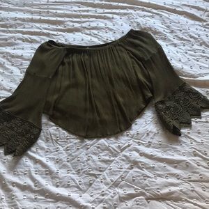 Cropped olive green shirt